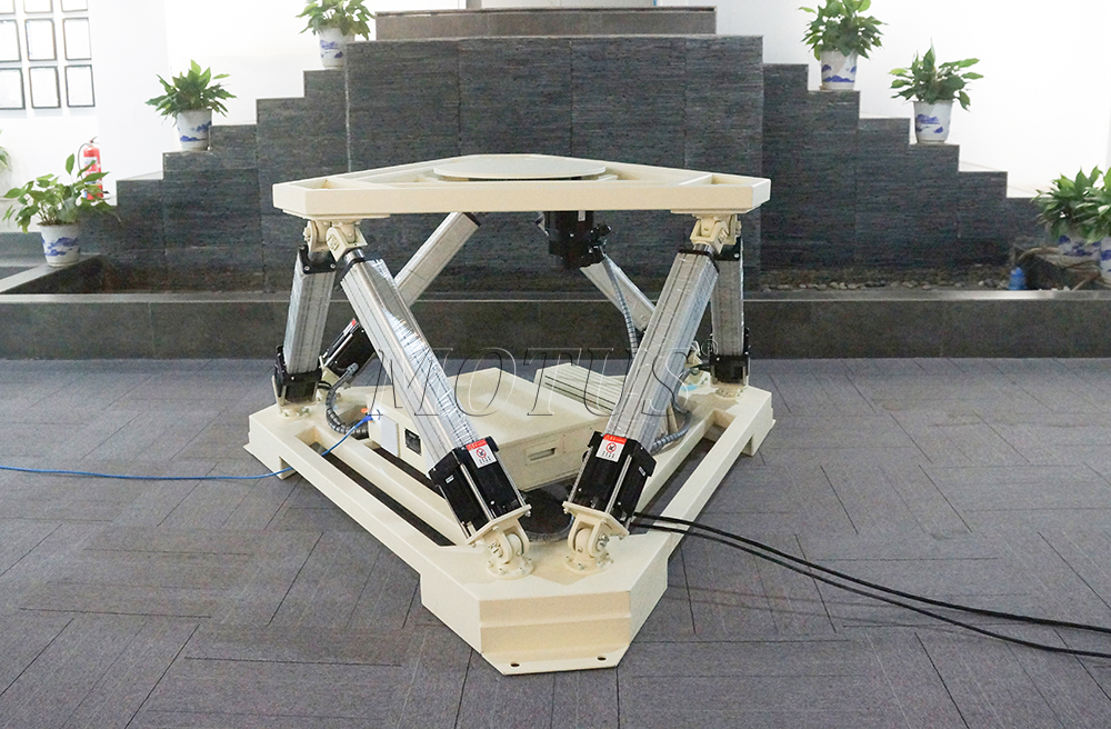 六自由度平台13.jpg 六自由度平台13.jpg